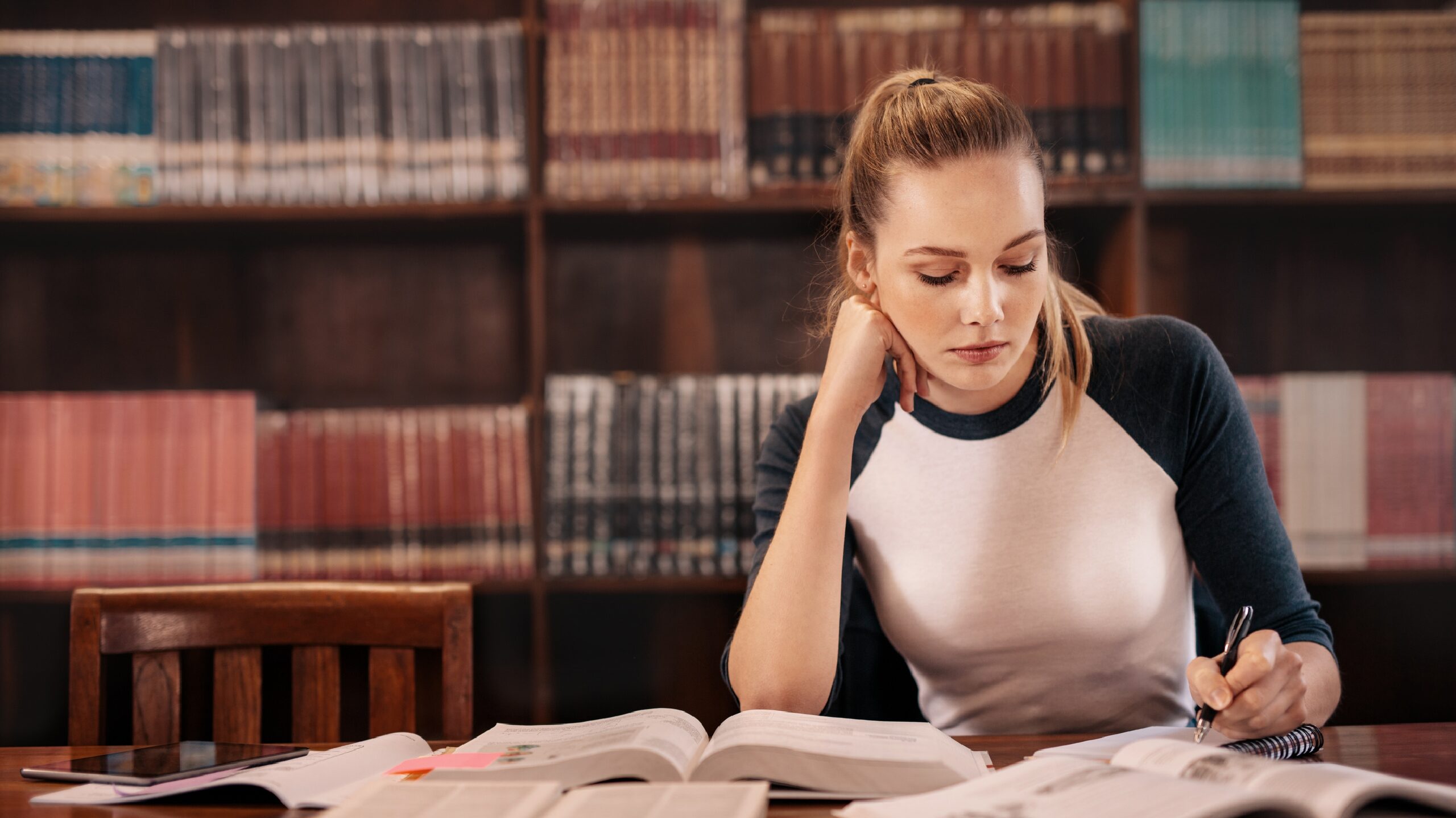 Les Bibliothèques et Endroits pour Réviser à Strasbourg : Un Guide pour les Étudiants