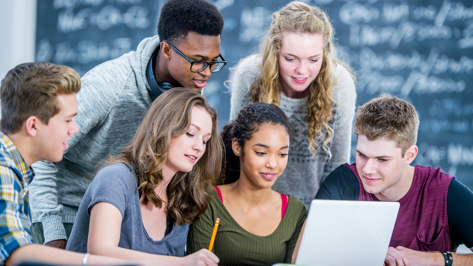 Secrétaire Administratif(ve) (H/F) – Titre Professionnel Niveau BAC en Alternance